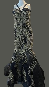 فستان • قياس 40-42 • مستعمل ساعة