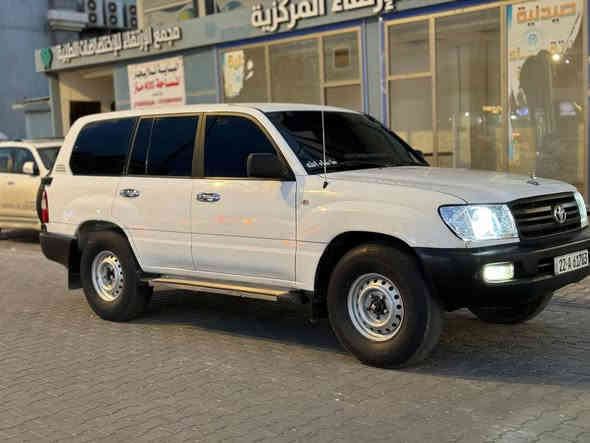 لاندكروز مونيكه مديل 2001 اصل سلك قطريه تخم تاير بالون ماكسز ابل جمل تبريد ثلج تدفئه شغاله مكينه 4500 بلاديه فورويل معه دفلوك كله علا وضع الشركه حداديه جديده شاشه تاب كامره خلفيه  معه سستم سماعات سياره منضومه غاز ايطاليه 80 لتر تاني حلقي دبل سبير ودبل تانكي دبل فيتبم كهربأيات كله شغاله كشفات امامي وخلفي لد لونين منضومه زنون دبه وعقل رياضي تزويد طلقه و4 نغمات معه عداد RBM
جام امامي كهرباء رقم أربيل بسمي الدولي السياره كفاله عامه مكانين صبغ فقط  سوناره موجود سياره علا وضع الوكاله سعر السياره 175 وبيه مجال مكان السياره النجف الاستفسار 
*********** النجف
