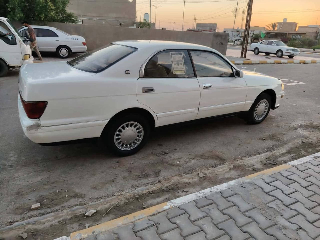 السلام عليكم بطه موديل 94 مكفوله من الكص والضربه ونقل جثه السياره مصبوغه جماليه رقم انبار مشروع وطني تحويل ثاني يوم مكينه وكير وحداديه تخم تاير دواخل جديده تبريد شغال الرقم *********** السعر 53 مكان واسط
