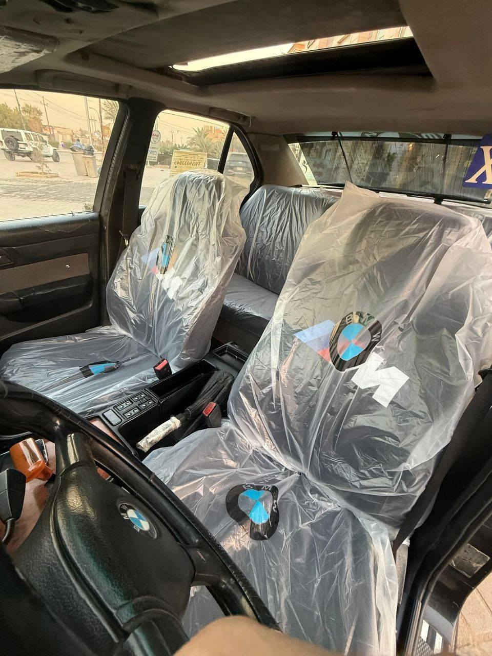 السلام عليكم BMW535 موديل 1991
كير مكينه نضيف كشر نضيف 
صبغ حزام جمال 
سنويه 29 هزه جديده تحويل ثاني يوم
سياره جاهزه ما ناقصها اي شي 
فتحه كهربائيات كلشي شغال 

السعر 50 مكان ميسان 

***********
