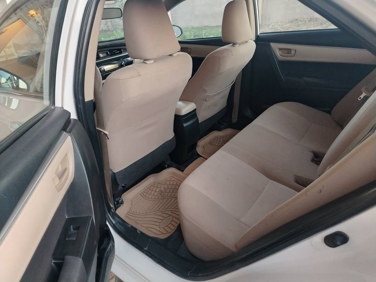 كورلا خليجي 2015 رقم بغداد انكليزي
محرك 1.6 كفالة عامه من الضربه والتبديل والصبغ فقط شخوط الي مأشر بالسونار
 السعر 152    (( مكان السيارة كوت)) 
***********
