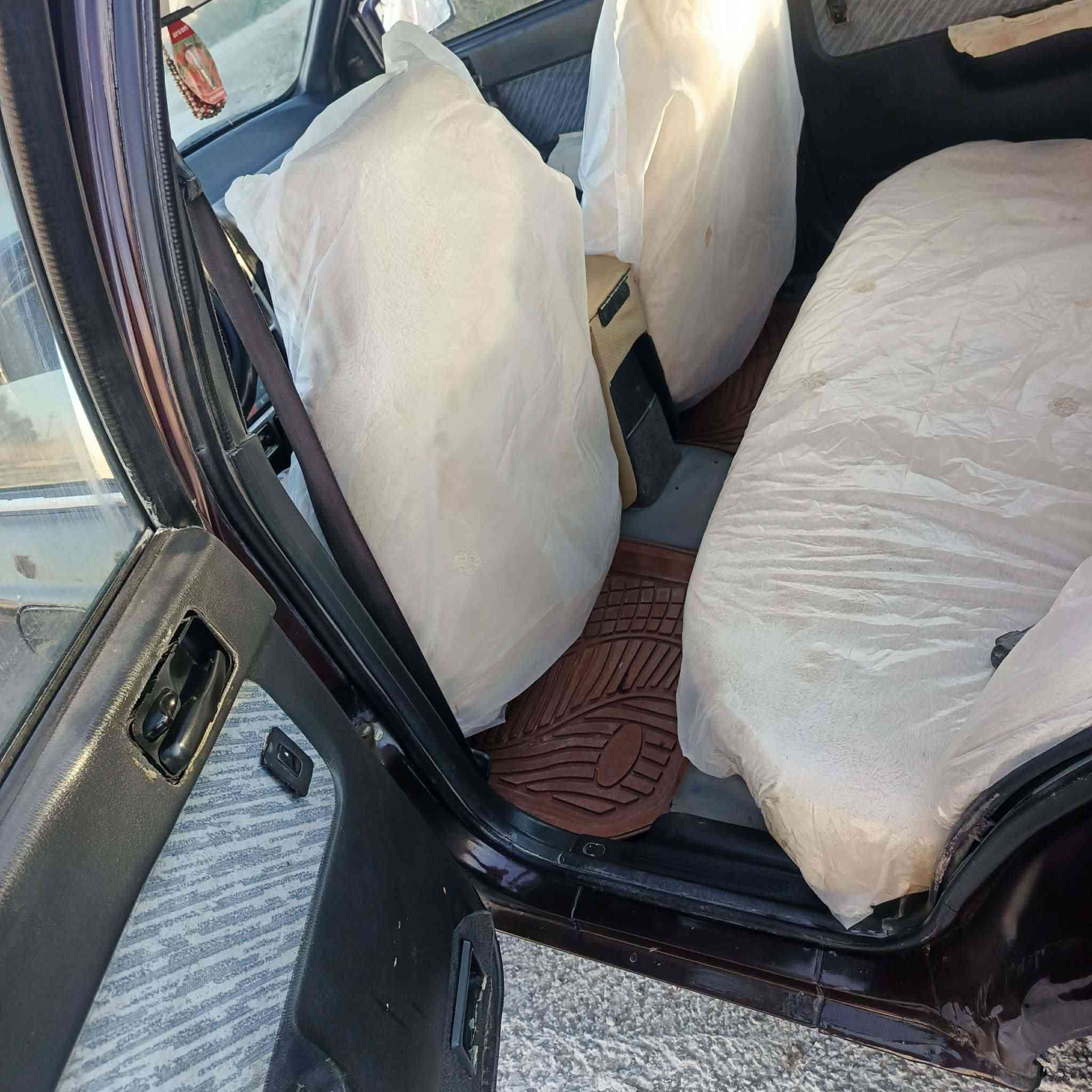 النترا هونداي موديل 94 السعر 30 وبيها مجال شيء بسيط مكاني ديالى تقاطع القدس السنويه لل 27      ***********
