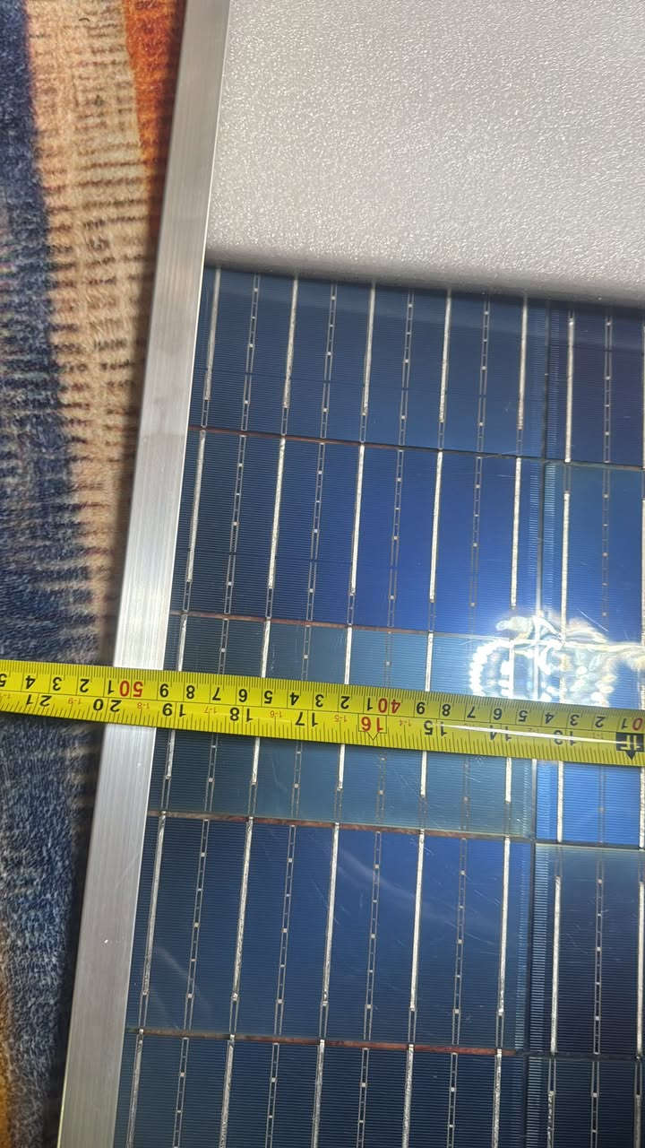 الألواح طاقة شمسية 100*50
300w
جديدة بلكارتونه هيه وايراتها 
65 الف عندي منها 5 قطع


**إذا كنت صاحب هذا الإعلان وتريد حذفه لأي سبب، رجاءا أرسل رسالة إلى الدعم الفني**