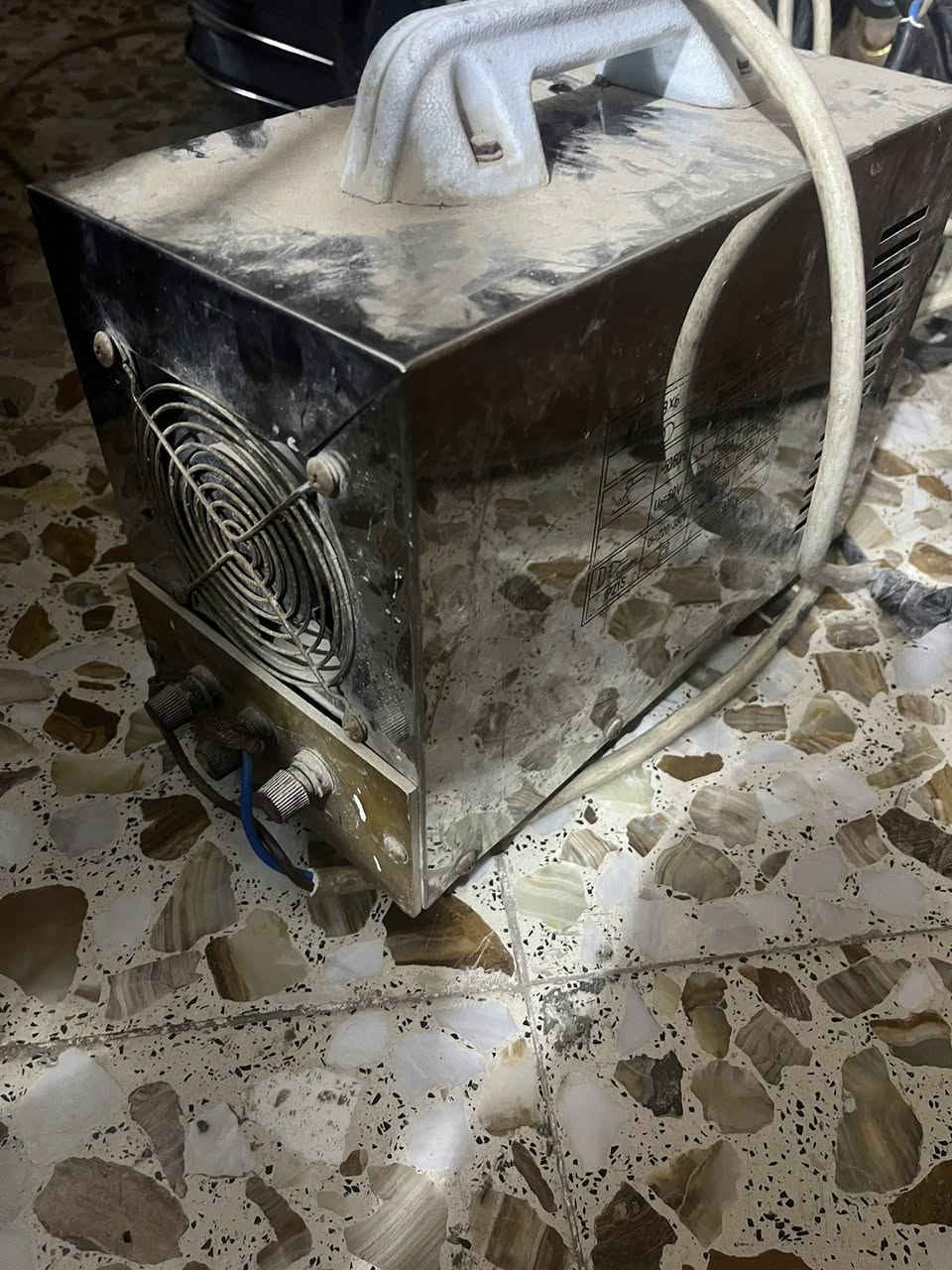 كتر حديد ومكينة لحيم للبيع سعر 100 وبيهن مجال


**إذا كنت صاحب هذا الإعلان وتريد حذفه لأي سبب، رجاءا أرسل رسالة إلى الدعم الفني**