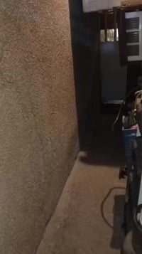 بيت 50 متر للبيع في منطقه الزعفرانيه شارعين سيد هاشم خدمات كامله مجاري...