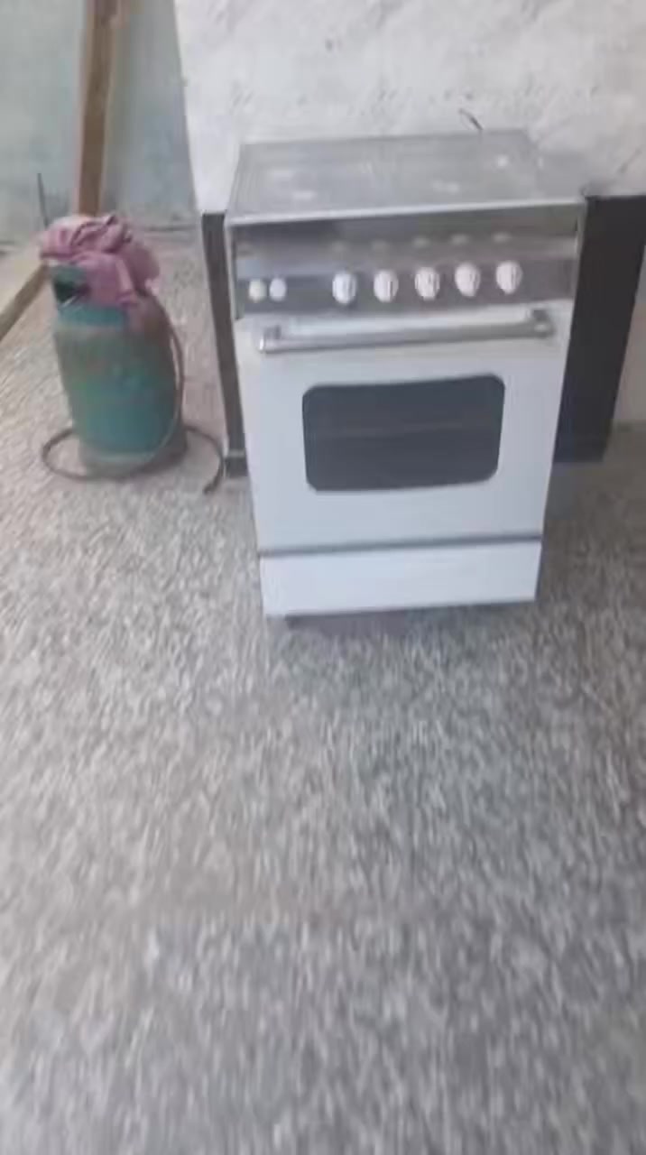 للبيع
طباخ 4عيون مصري نظيف اي ضرر مابي شغال كلة وفرن فوك وجوة السعر 75وبي مجال المكان العبيدي


**إذا كنت صاحب هذا الإعلان وتريد حذفه لأي سبب، رجاءا أرسل رسالة إلى الدعم الفني**