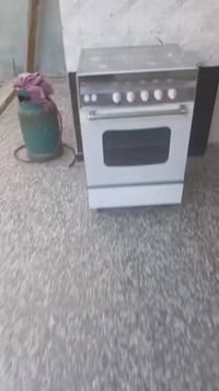 طباخ 4عيون • مصري • فرن فوگ وجوة