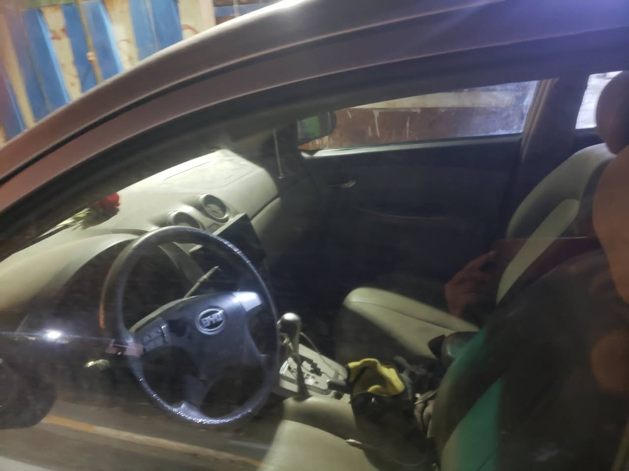 سياره بي واي دي جي 3 موديل 16 كفاله عامه مكينه وكير او مابيها اي ضربه السعر 60 وبيها مجال لشراي الاتصال برقم( ***********)
