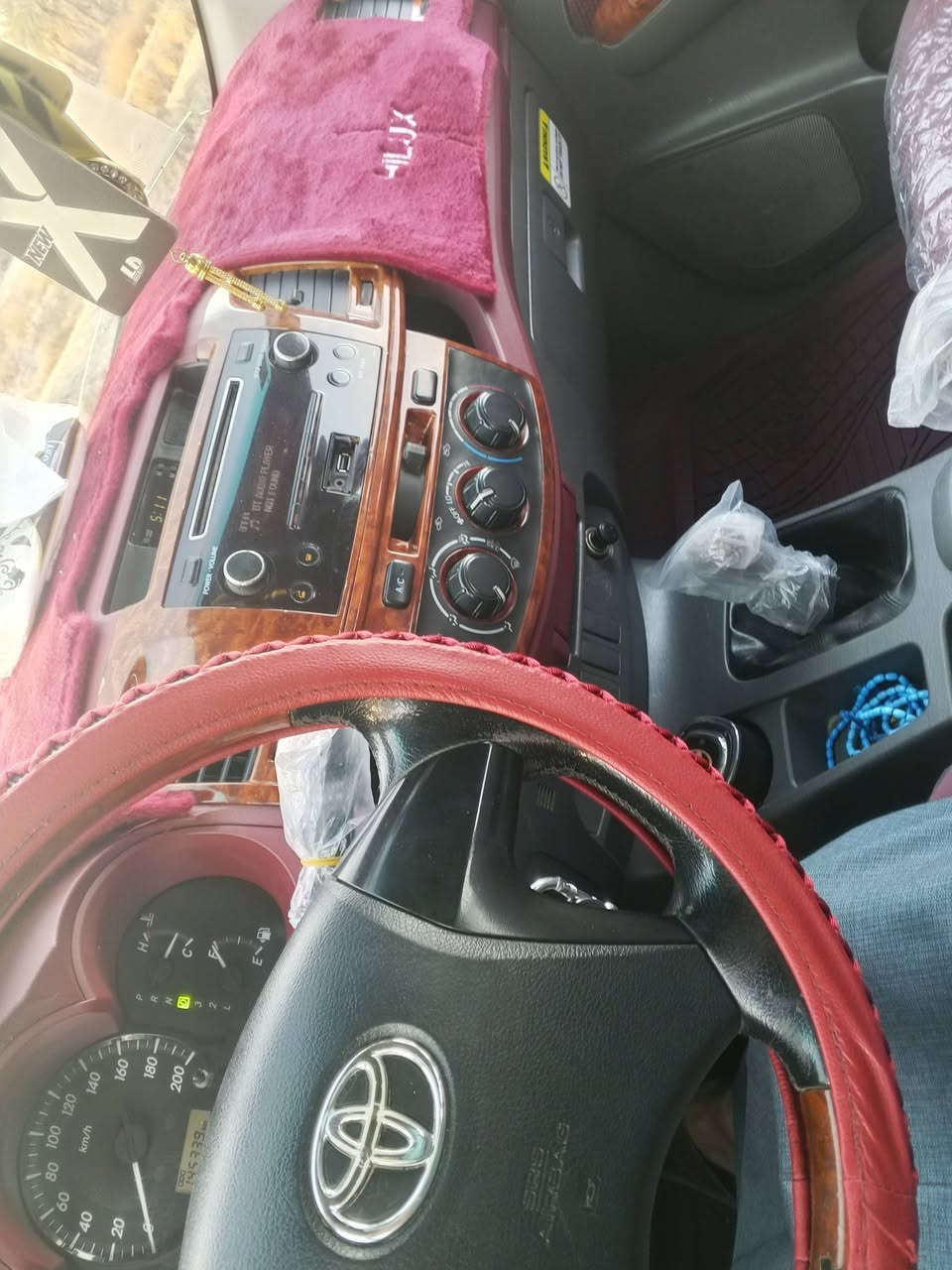 سلام عليكم تيوتاة فور ويل موديل 2014 سياره جديده مكفوله كفاله عامه من كلشي رقم واسط  نكليزي بسمي سياره كير اوتوماتيك  ***********سياره مامفتوح برقي علوظع شركه ماشيه 145الف  سياره نظيفه من شخط من بارد من صبق من فتح من رصعه محرك مكفولة وحداديه وتخم تاير جديد  تبريد ثلج سياره تحتبر لفين وخمسه وعشرون نظافه سياره بسمي تريد وكاله تريد تحويل  سياره بس ليدور نظيف رجاء لموء شراي لاتصل سياره جديده كارتون سبير منازل بيع ومراوس
