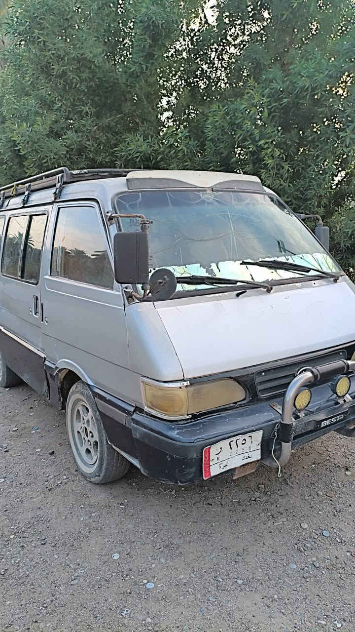 كيه بسته موديل 95باسمي سنويه صاقطه بشهر ثاني كير محرك مكفولات واكسن وشاصي المكان ابو غريب. هذا رقمي بيه واتساب ***********
