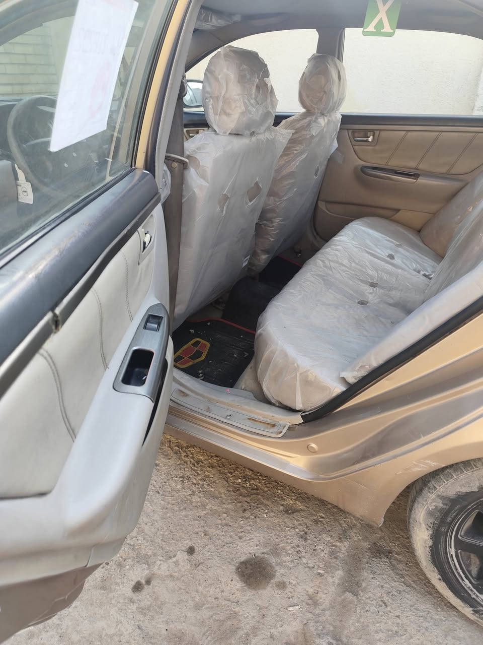 السلام عليكم جيلي موبل مديل ١٣ رقم بغداد مشروع وطني بأسمي السياره مكينه1800 تبريد كهربائيات كلها شغاله حداده جديده السياره نضيفه كلش بيها صفحت عكس السايق رشات صبغ فقط والباقي بلاد السعر55 وبيها مجال مكاني البصرة الامن الداخلي
*********** موجود واتس اب
