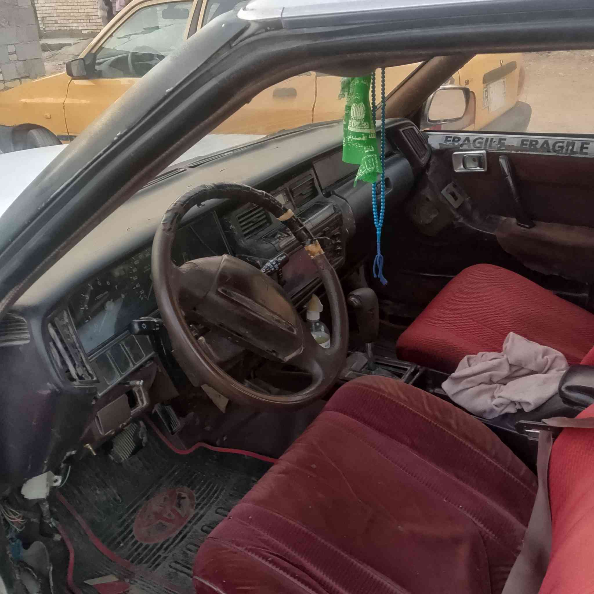 السلام عليكم سياره هارتوب موديل 91يسره بلاد ومحور السعر 40وبيهه مجال لشراي السياره بأسمي تحويل الاستفسار عله هاذ الرقم ***********
