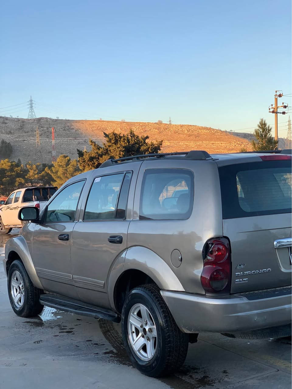 سڵاو بەناوی خوای گەورە  ئەم سەیارەیە بۆ فرۆشتن دۆج دۆرانگۆ مۆدێل ٢٠٠٨فول  مواسافات v8 و گێڕ تۆماتیک  تەبرید  مەرکەزی ساردو گەرم  کوشن کارەبا دەبڵ  ئەکسل  ناو زەرد و سێ مەقتەع کوشن  سەیارەکە ساغە و  مزایدەیە بەشەرت ئەوەی  ماڵی کەسی  نەبێو پارەی کەسی  تیانەبێت موسو بڕاوە بەشەرت گێڕ تۆماتیک  سعری ٢٦گەڵا  مشتەریت تەلەفۆن بکە *********** ڤایبەرو  وەتساپی  لەسەرە شمشمل, السليمانية
