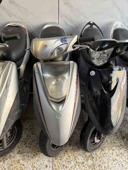 معرض الواثق لتجارة الدراجات النارية 

متوفر جميع انواع الدراجات النارية 
بيع بلنقد والتقسيط المريح لحاملي ماستر كارت الرافدين 

مدني ، متقاعد ، عسكري . فقط 

للاستفسار اتصل وتدلل 

متوفر ياماها ماكس عدلة قسطها بشهر 82 الف فقط لمدة 18 شهر 

متوفر ياماها بريز بقسط شهري 82 الف فقط 
متوفر ياماها بغبغاء بقسط شهري 82 الف فقط 
متوفر ياماها سكنس فحل بقسط شهري 93 الف 
متوفر ياماها ثعلب جييتي ار بقسط شهري 93 الف 
متوفر ياماها ثعلب كابريتر بقسط شهري 71 الف 

العنوان بغداد شارع فلسطين الضلال قرب صندوق الاسكان 

للاستفسار اتصل وتدلل 
***********
***********
