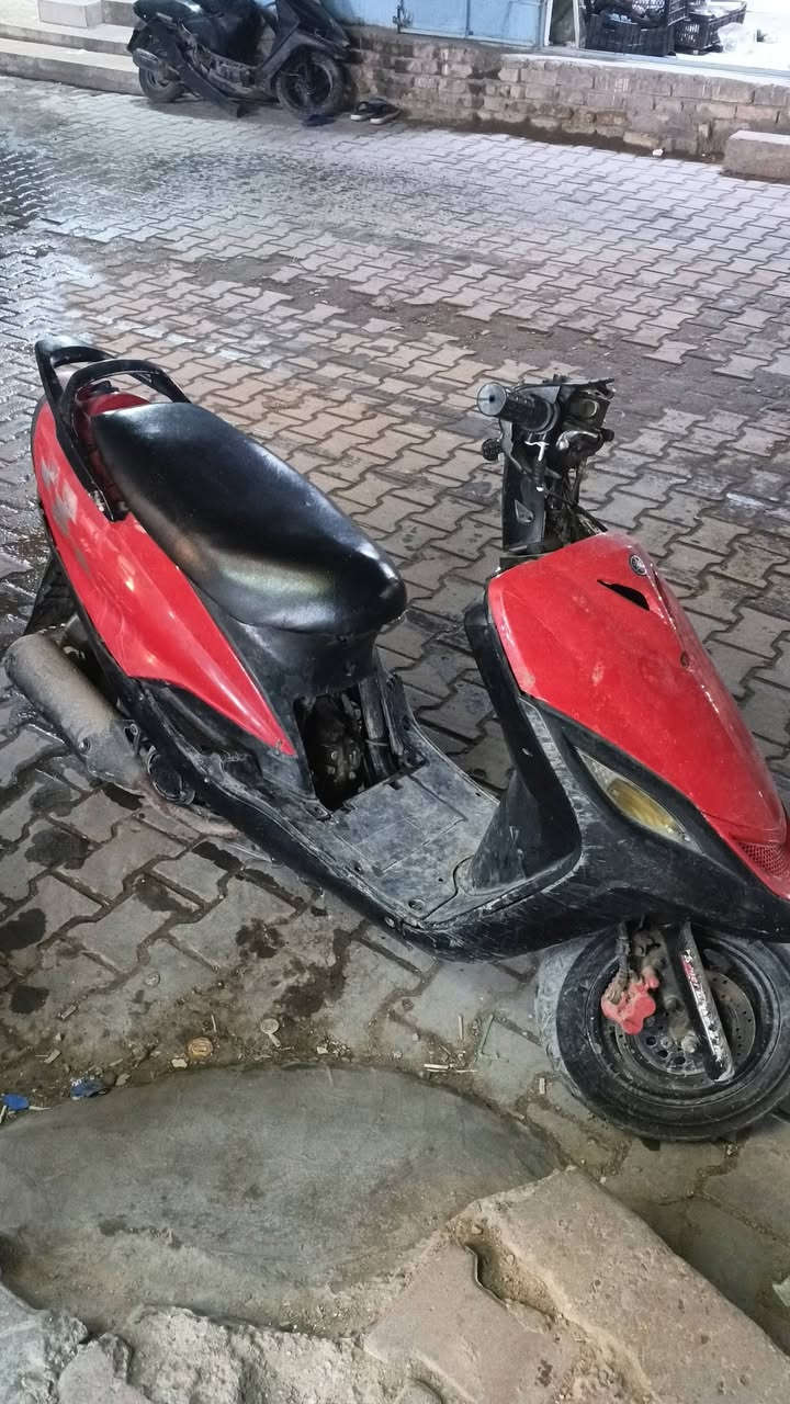 دراجه ماكس 140 للبيع 300 هندر وبيهه شغلات بصيطه ***********
