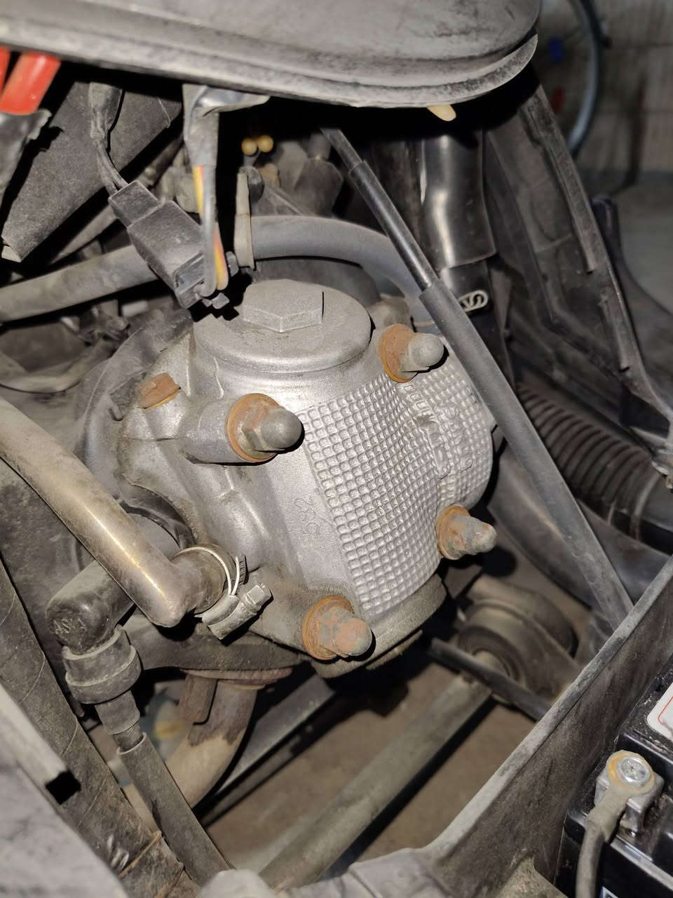 سلام عليكم ماكس عدلة بلادية للبيع كفالة عامة والمحرك شوفت عيونكم شلعة و معدل معدلها 115 الدراجة صالها خمس اشهر طالعة من الوكيل بيها ملاحضات بسيطة بالعداد  السعر 950 وبيه مجال للشراي علق وادخلك خاص للاستفسار *********** مكاني ميسان دور الگلية
