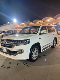 لاندكروزر GXR • ٢٠١٨ • ٨ سلندر غاز