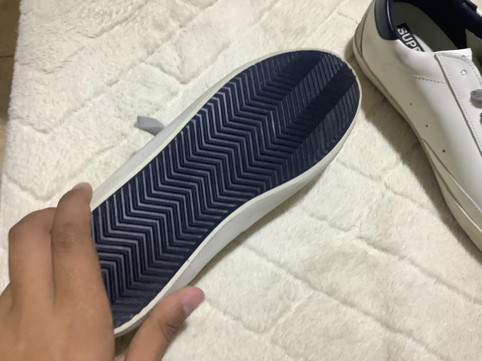 حذاء ماركة Golden Goose قطعتين جديد غير مستعمل صناعة إيطالي اصلي قياس 45 يلبس 44 و 45 قطعة اصلية سعر قطعة 30 قفل  معا توصيل مكاني ديالى بعقوبة عندي توصيل إذا ما تقدر تراسلني اكتب بالتعاليق واني أراسلك و


**إذا كنت صاحب هذا الإعلان وتريد حذفه لأي سبب، رجاءا أرسل رسالة إلى الدعم الفني**
