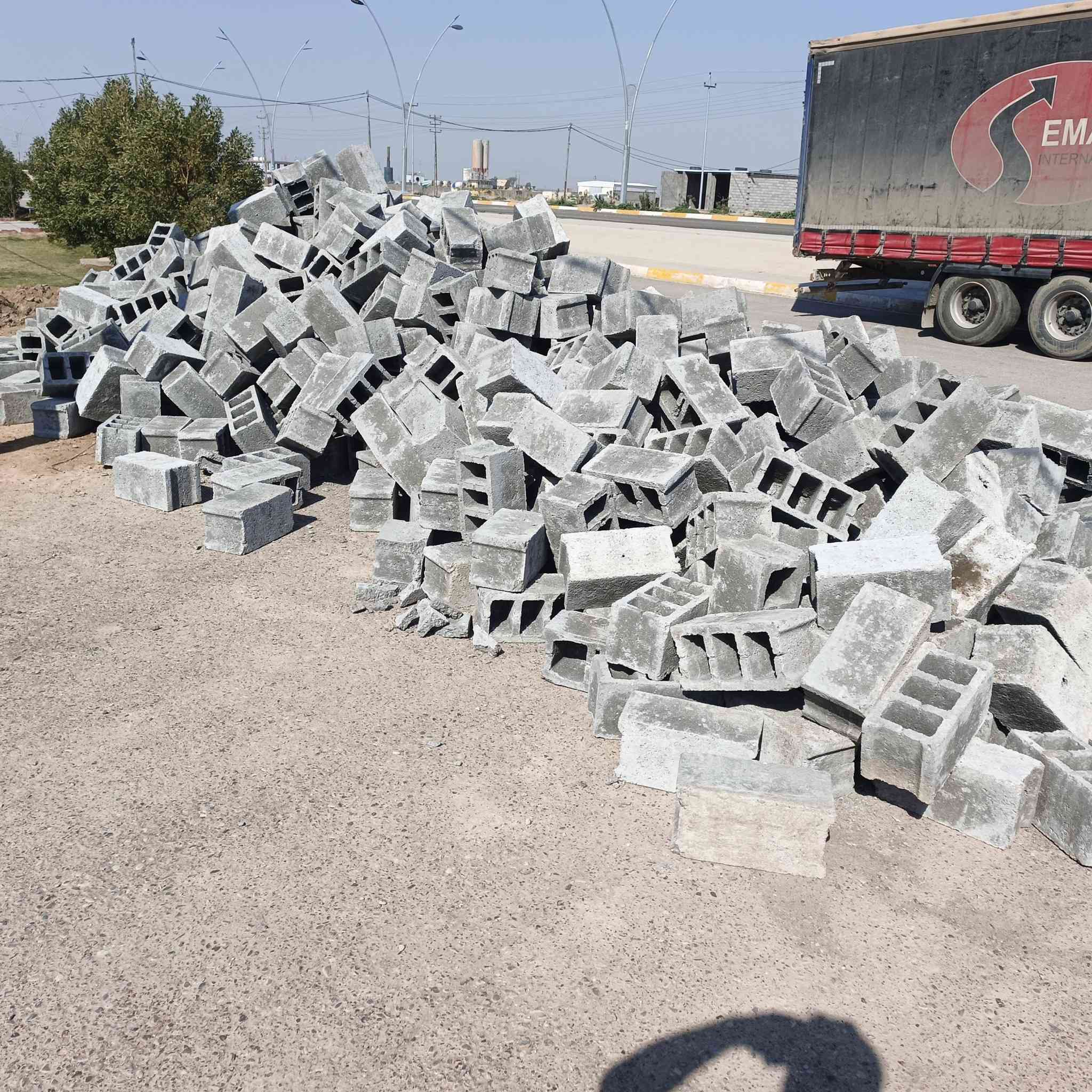 سلام وعليكم تصعيد مواد البناء تنضيف بيوت تنضيف شبابيك نشر بلوك تفليش تنكير تدخيل سبيس تدخيل جص ***********
