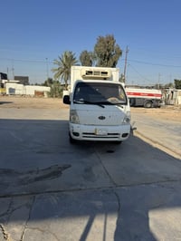 شاحنة • موديل ٢٠١٠ • مكينة حداديه