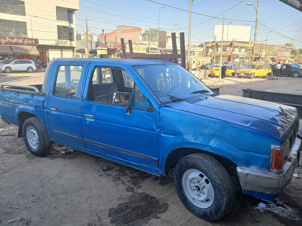 بيكب نيسان موديل 1990
رقم مثنى مشروع وطني سنويه 27 ثاني يوم تحول 
مكينه وكير ونجي جديد حاويه 
صدر امامي خلفي جديد
داخل نضيف 
كهربائيات كلها شغاله 
بدي نضيف 
السياره جاهزه باقي ترتيب خارج فقط 
سعر 24 وبيها مجال 
مكاني بغداد الدوره شارع ٦٠ 
***********
