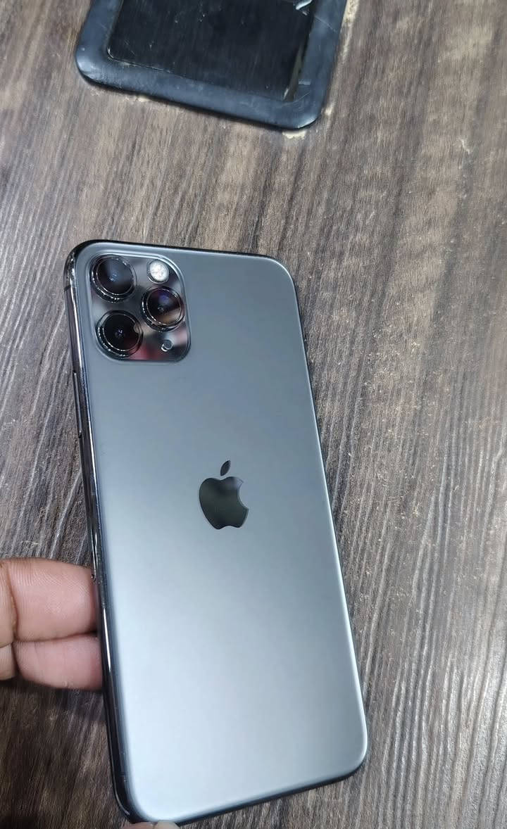 السلام عليكم 
عدنا ايفون 11 برو ماكس جدا نضيف والشاشه مبدله اصليه مال جهاز والدي والله اخوان بس تضهر رساله الشاشه غير معروفه والبطاريه مبدله اصليه الذاكره 256 ومابي عطل كله شغال سعر الجهاز 260 الف مكاني الكاظميه


**إذا كنت صاحب هذا الإعلان وتريد حذفه لأي سبب، رجاءا أرسل رسالة إلى الدعم الفني**