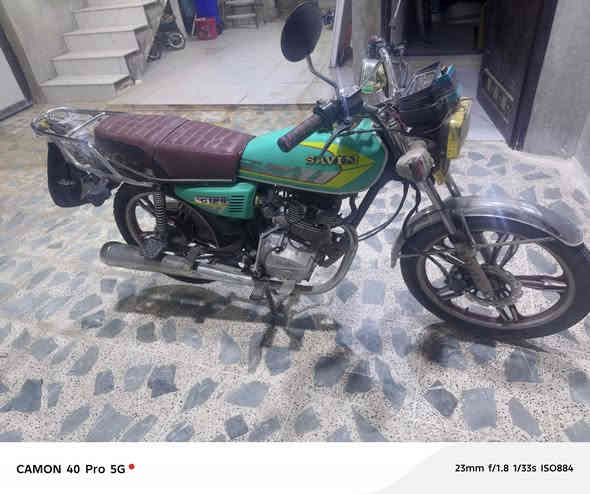 موتور للبيع موديل 20 كله شرط شغال السعر 475 وبي مجال***********
