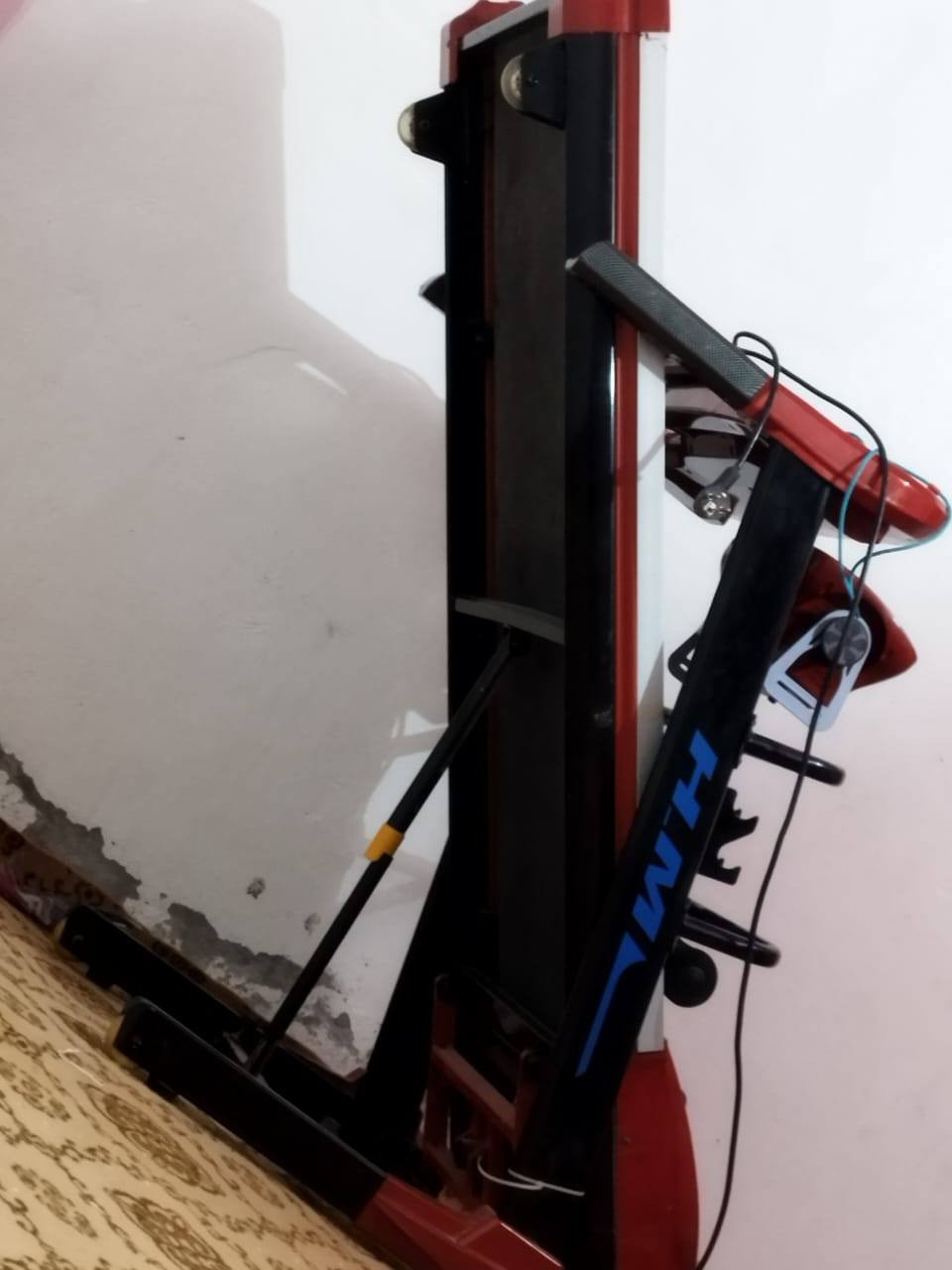 سلام عليكم جهاز ركض بعده جديد ستخدام شهر ب350 *********** مكاني رميثه
