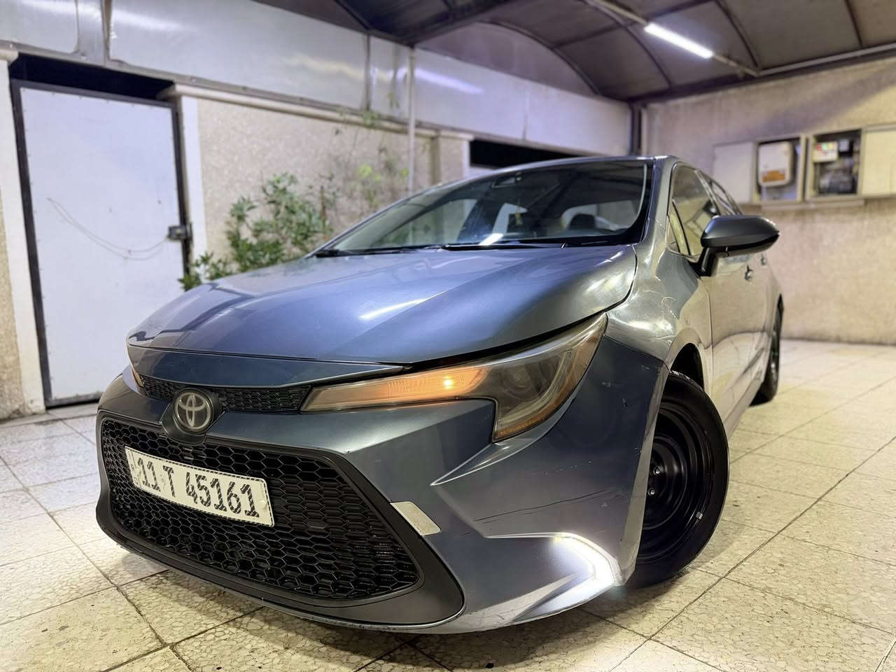 كورلا وارد امريكي Le موديل ٢٠٢٠
رقم بغداد باسمي تحويل مباشر
حادث طخات بسيطه بدون دواخل بدون ايرباك بدون تبديل اي قطعه 
مكان السياره بغداد حي اور 
السعر ١٣٣ ومجال بسيط
***********
