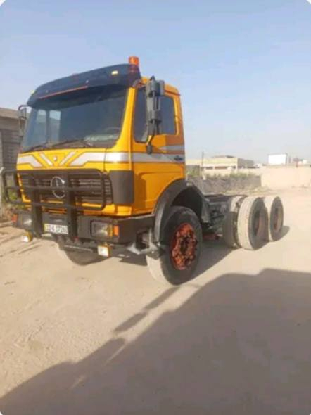 سلام عليكم 
البي 82 راس تريله اصل 
رقم نكليزي نينوى 
سنويه فلات 
مجموعه جي اف 
مكينه 28 
كير 160 
شاصي مكفول 
السعر 270 وبيه مجال بسيط 
عنوان : نجف / طريق كربلاء نجف عمود 200
الرقم : ***********
