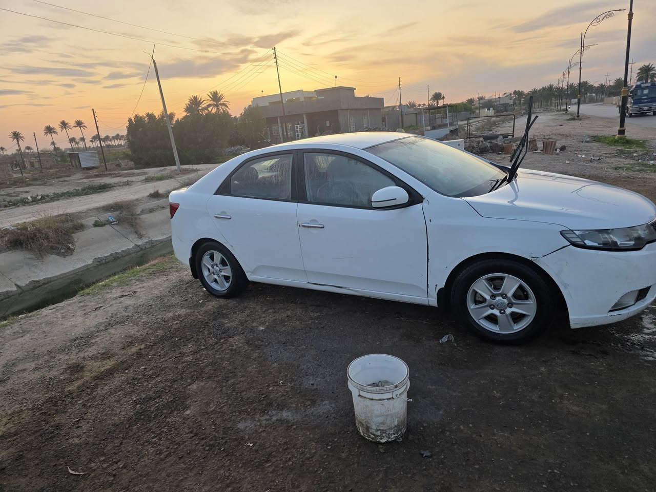 سلام عليكم سيراتو موديل ١١ خليجي مكينة ١٦٠٠ حادثها قطعتين بدون صبغ سعر ٨٥
***********
