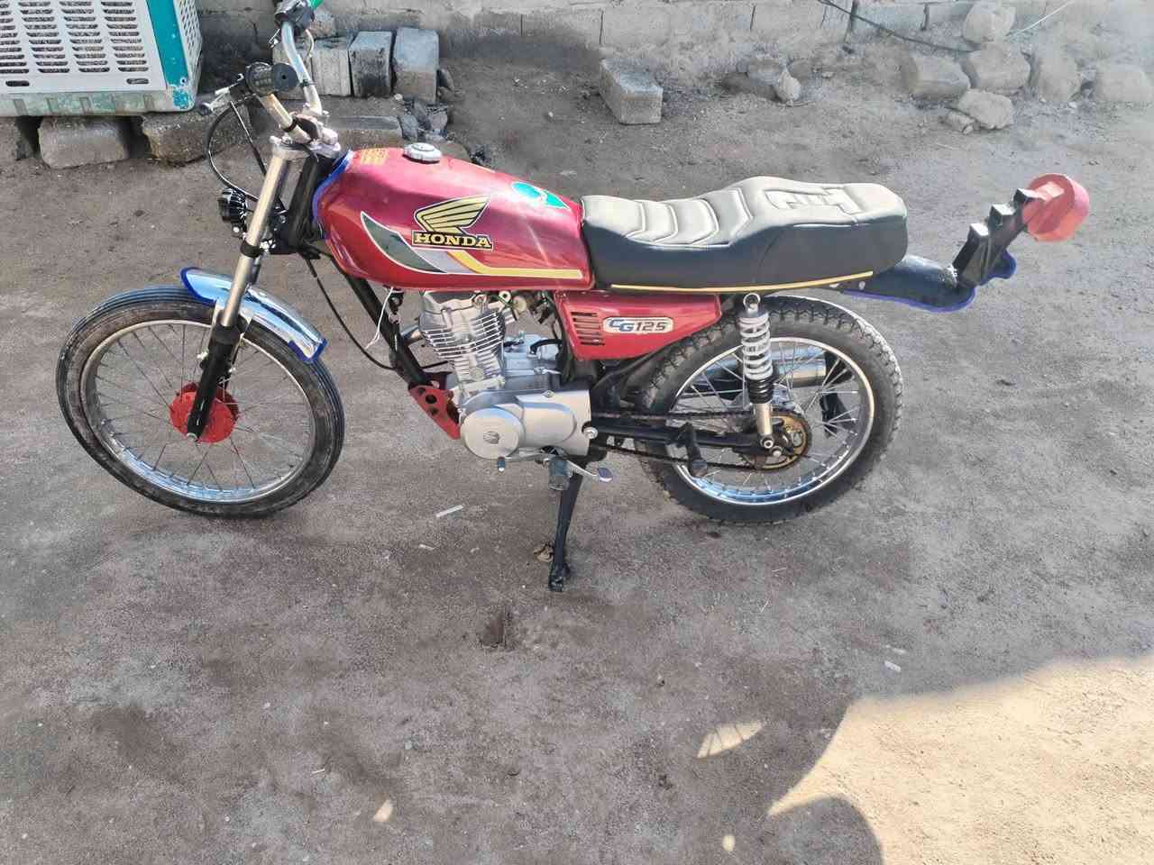 دراجه البيع في كربلاء الخيرات  السعر 400 بيه مجال  يتصل عله هاثا الرقم***********
