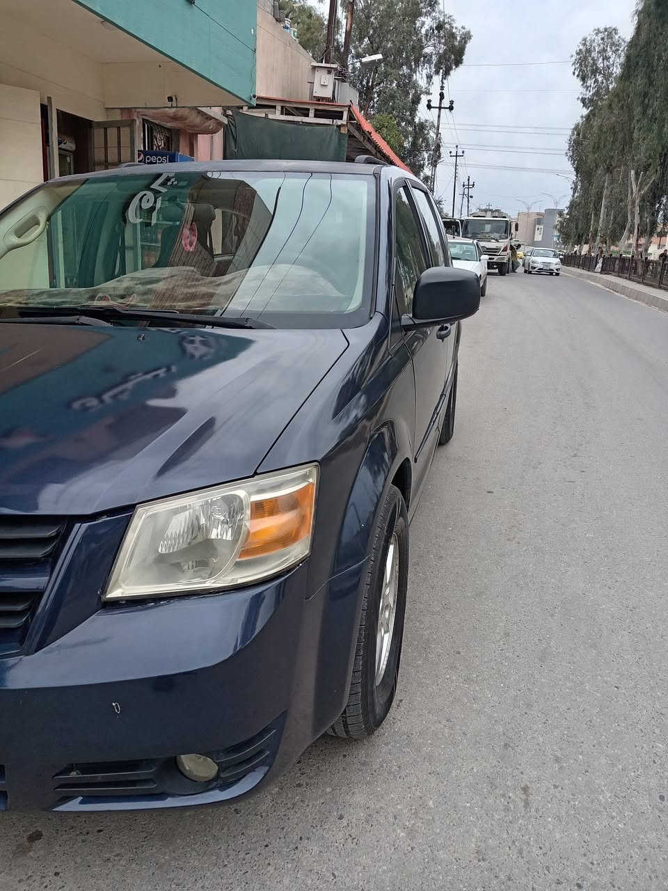 السلام عليكم.... من رخصة الاخوان المشرفين على الگروب...
عندي دوج كرفان موديل٢٠٠٨
بيها كوبون بنزين
تدفئه تبريد ممتازه
جامات سته كهرب
كاميرا خلفيه
ياترى جديد
محرك وگير شرط مصبوغه حزام... 
السعر١٠٠$
تفاصيل أكثر الاتصال على الارقام
***********
***********
تحياتي للجميع
