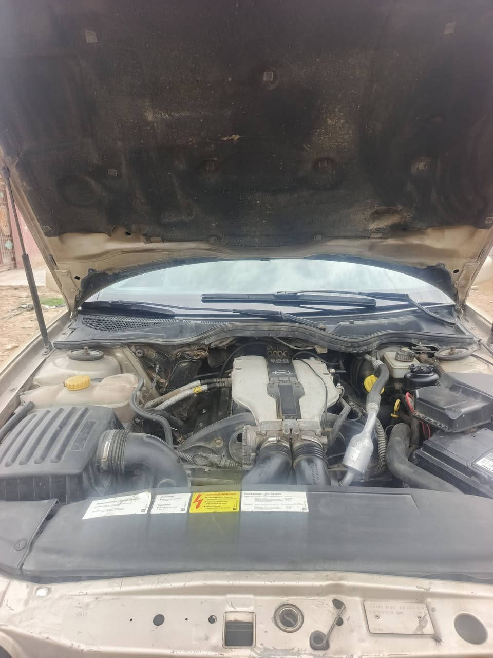 اوبل اوميكا بدون ضربه 2002
سته سلندر بلادي السياره فول للاخير تراي مال زيرو برده
كهرباء كشنات جلد داخل بيجي بلاد جلد تدفئة
شاشه ابل كار بلي تخم تاير جديد ويل بلادي
لون ذهبي وصبغ جماليه سيارة بلاديه وحلوه
سعر 55 وبيه مجال او مراوس حسب القناعة 
عنوان واسط قضاء الحي 
رقم ***********  غير متواجد على الفيس
