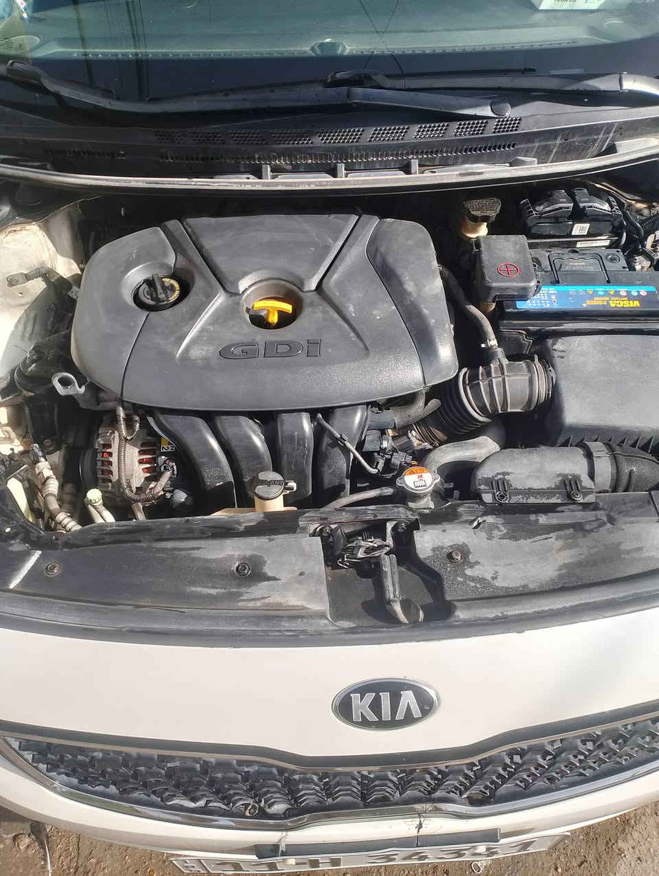 السلام عليكم سيارة فورتي موديل 2018 وارد امريكي فول مواصفات عدا الفتحة صور الحادث مال أمريكا ماعندي حادثة جاملغ وبنيد لالغد ولا شاصي سيارة كلش حلوه كما موضح بالصور رقم بغداد كير مكينة صدر خير من الله محرك سيارة 1800 GDi يرادلها فقط تغير مبخرة مال بانزين لأن من تفول بانزين شوية تختنك البنيد مصبوغ وبي معجون تبريد قطعتين وتدفئة خير من الله سونار موجود عندي الي حاب يتصل على رقم *********** بي وات ساب مكان السيارة بغداد الكمالية سعر السيارة 123 وبيها مجال حك الجية
