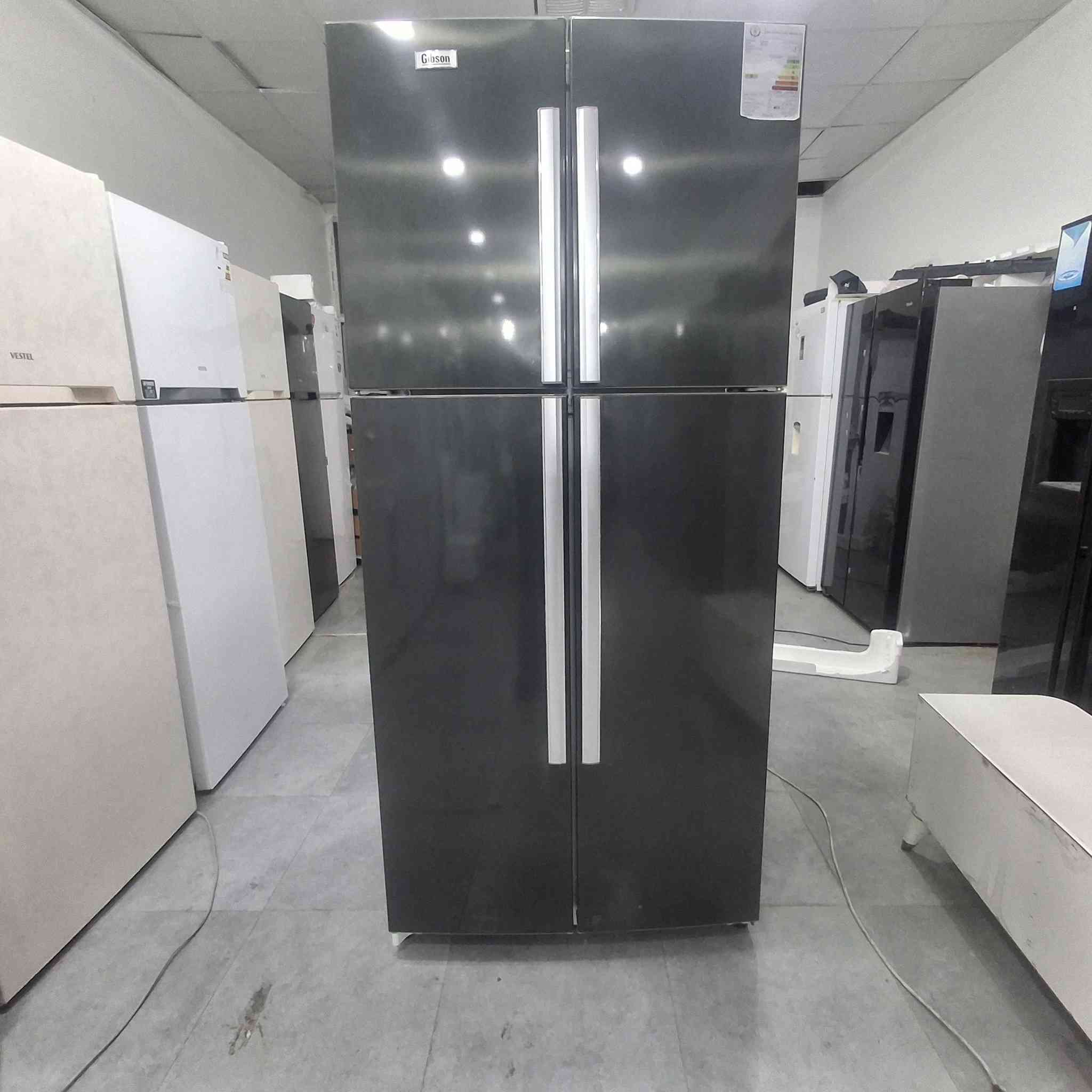 السلام عليكم ثلاجه ومجمدة ٤ابواب ٣٢ قدم فول نظافه واصل للمنزل داخل أربيل مع ضمان اسبوع رقم تواصل وتساب ***********
