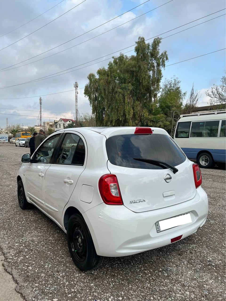 نیسان میکرا 2020 سفڕی شەریکە هەولێر 
٧٢٠٠٠ ڕۆیشتیە ، سەیارەکە هەموو شتی نوێیە 
*********** Singapore
