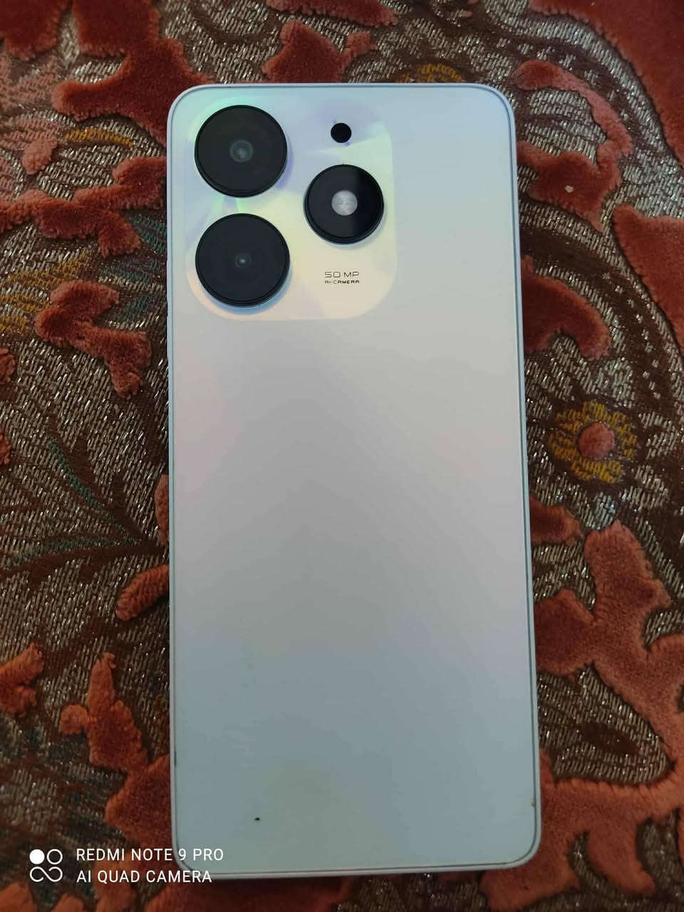 السلام عليكم 
تكنو سبارك 10 برو ذاكرة 256 عشوائية 16
ذاكرة عملاقة. غراضه كلها كاملة كارتونه وشاحنه وسماعات
بي شخط بسيط بالضهر مبين بالصورة  السعر 140 وبي مجال بيع او مراوس باحدث مكاني بغداد بلديات


**إذا كنت صاحب هذا الإعلان وتريد حذفه لأي سبب، رجاءا أرسل رسالة إلى الدعم الفني**