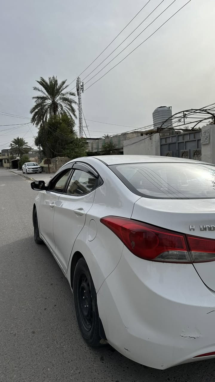 النترا خليجي ٢٠١٢
محرك دوش ١٦٠٠
بيها قطعتين وحافه الجاملغ
و هاي الخسفه بالبنيد بالصورة
باقي التفاصيل اتصل على الرقم اني مكلف بالنشر ماعرف شي عن السيارة
مكانها محمودية
0776 696 1320
0750 547 8148
