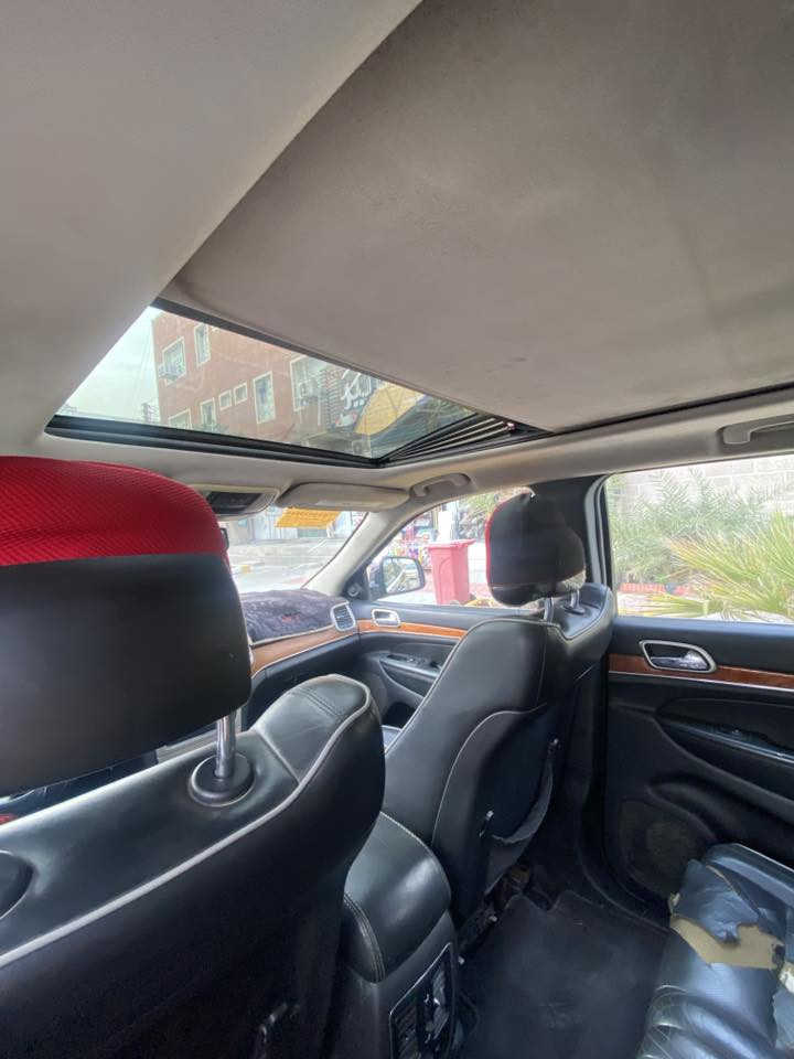 سلام عليكم او مراوس جيب لاريدو 2013 محرك 8 سلندر 5700 فول موصفات واحد عل واحد بنراما بصمه فول الخير صبغ فقط صفحهً وبنيد  اثر شخوش بدون دواخل شرط السونر رقم بغداد بسمي دولي السعر ١٥٥ بي مجال الشراي مكان البنوك 
***********
