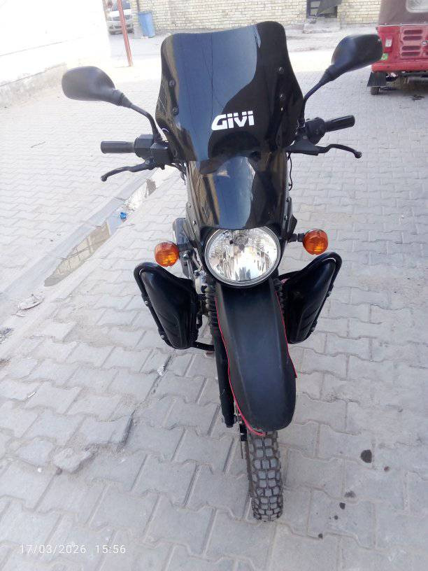 سلام عليكم 
بوكسر 22محرك مكفول وبلاد كهربائياتها شغاله ضفيره بلاد نكره سلف جيب الفةفيتر وفحص 
بدون اوراق 
تجي للبيت تاخذه واسويلك مكاتبه 
اماةبنسبهلترقيم تكدر تروح لشركة المصطفى وطلع أوراقها وتروح ترقم 
مكان بغداد الحريه ***********
