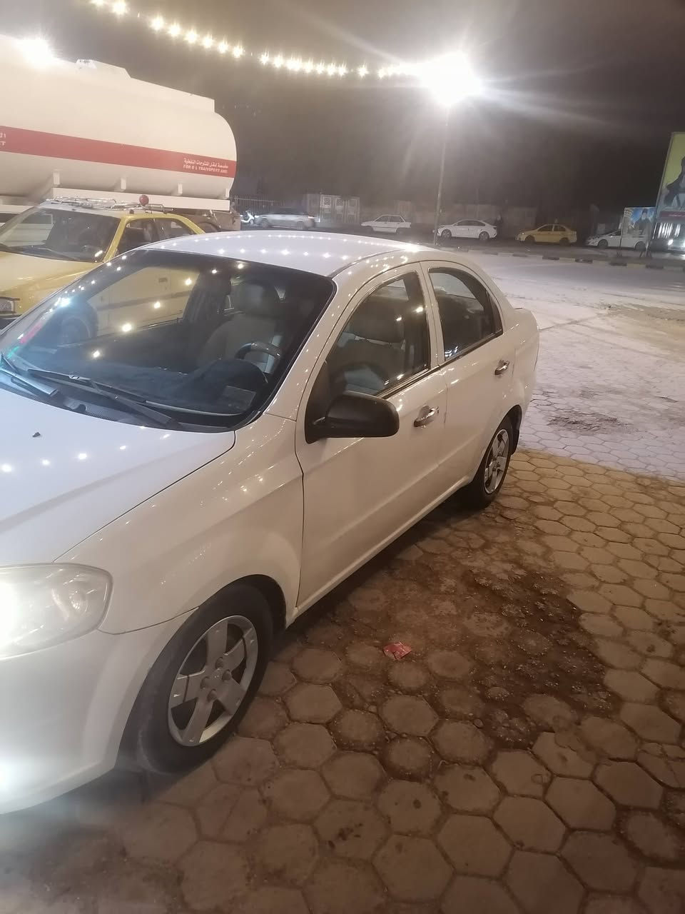 افيو خليجي مديل 2009 خصوصي رقم نجف السياره بيه جاملغ امامي بدون ضربه كفاله من الضربه فقط جاملغ وباقي كفاله عامه كير مكينه حداديه كوله جديد مكينه1400 كيراوتو تبريد شغال سنويه 27 مكان السياره نجف مكتب الرشيد السياره جاهزه علخير مصفره غرامات السعر ب73 وبيه مجال بسيط الاستفسار ***********
