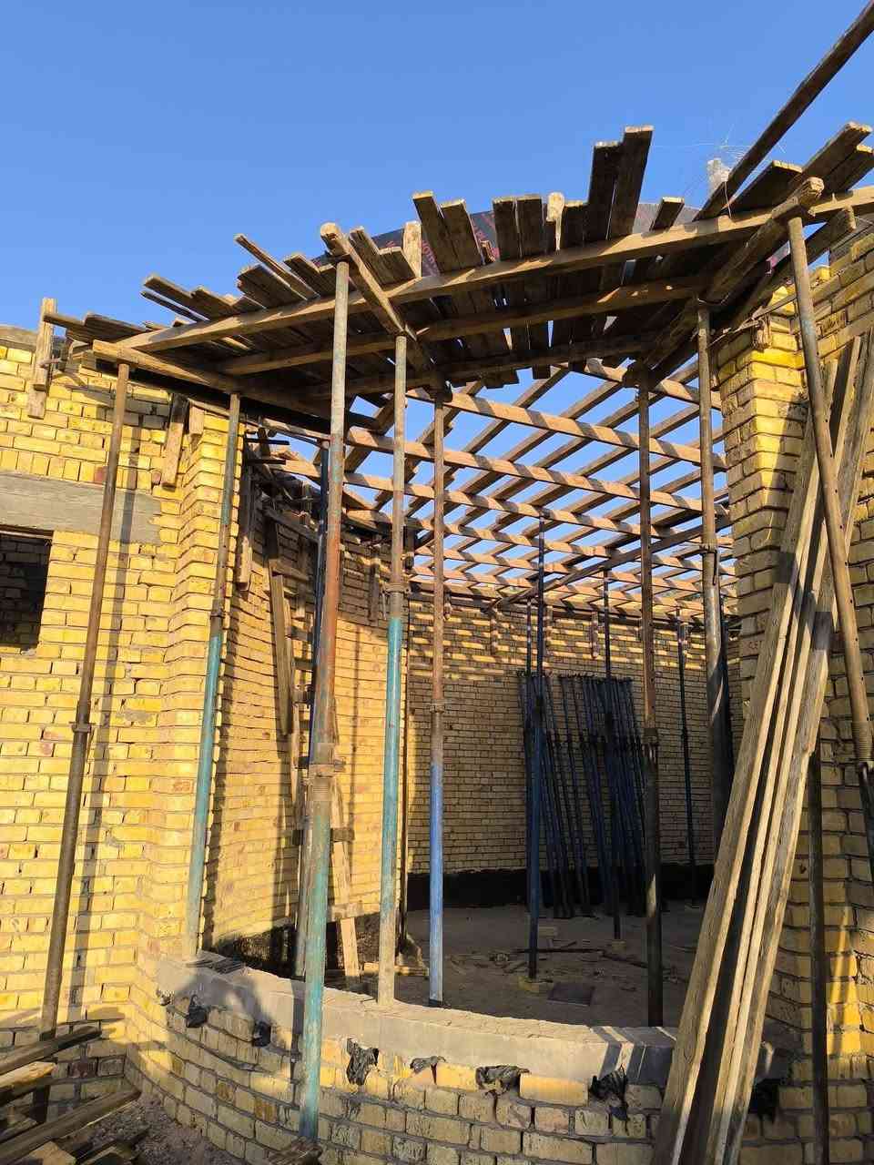اعمال القالب لسقف الطابق الارضي 
احد مواقعنا داخل الشطره 🏠
مكتب رؤية المستقبل الهندسي اختياركم الأمثل داخل الشطره
حاب تبني بيتك و تريد تخلص من دوخت البناء ما عليك بس تراسلنا نسلم هيكل جاهز او تسليم مفتاح خلال وقت قصير 
او أشراف بنظام النسبة 
طبعاً سعر المتر الهيكل بس ب180 الف 
تسليم مفتاح المتر ب400 الف
 العنوان الشطرة شارع جليل فضيل مجاور الهلال الاحمر 
م. محمد الخيكاني 
***********
