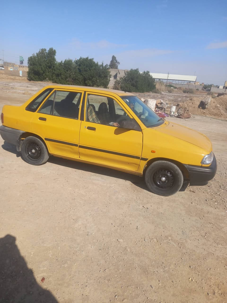 سايبه البيع موديل ٢٠١٢ هيه غرامات مصفره سنويه الأحد ٣٠ وتصقط السعر ٢٦ بيها مجال قليل كهربايات شغاله انكر سويج وشغل براكيتات معمرات شغل وطلع وين ماتريد رقم الهاتف ***********  رقم انكليزي السياره مكاني العماره
