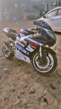 جكسر 750 • موديل 2004 • النجف شارع المطار