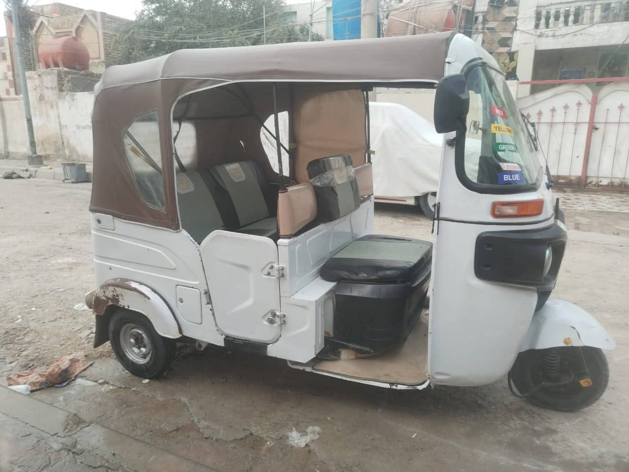 سلام عليكم تكتك للبيع موديل 2021 اوراق شاكر ابو لمجر تكتك خير من الله كشرته كفاله دوسه بلاديه محرك مجفت مره واحده فقط عنواني العمارة الماجدية السعر 6250 وبيه مجال حق الجيه اتصل ***********
