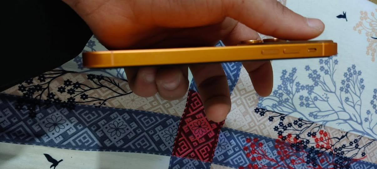 السلام عليكم iPhone XR محور 17
جهاز نضيف 
ذاكره128
تك سيم
جهاز مبدل بطاريه واصليه شرط 
السعر 160وبي مجال 
الاستفسار عل هاذ الرقم ***********
