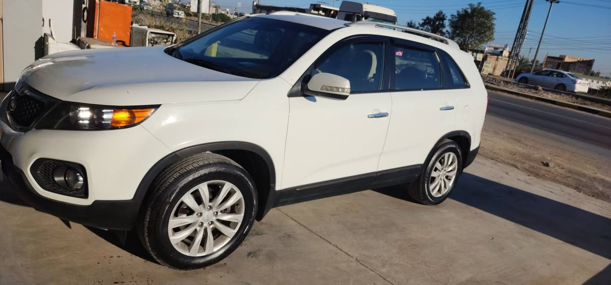 سورنتو خليجي ٢٠١٢
رقم سليمانية
سنوية مجددة لل ٢٩ بأسمي فول مواصفات مكينة ٢٤٠٠ بلادي مامفتوح على وضع الشركة ٧ راكب
فقط ضربة بسيط بالبنيد موجودة صور توضح اثر الضربة
السعر 155$للتفاصيل أكثر 
اتصل على ***********
