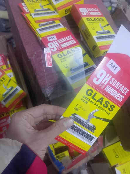 لواسق شلعه كامله العدد 15 الف قطعه
ابيع شلعه كل البضاعه 
بيه قديم وحديث مشكل 
السعر مناسب جدا الشراي يراسلني ويدلل
واتساب ***********
