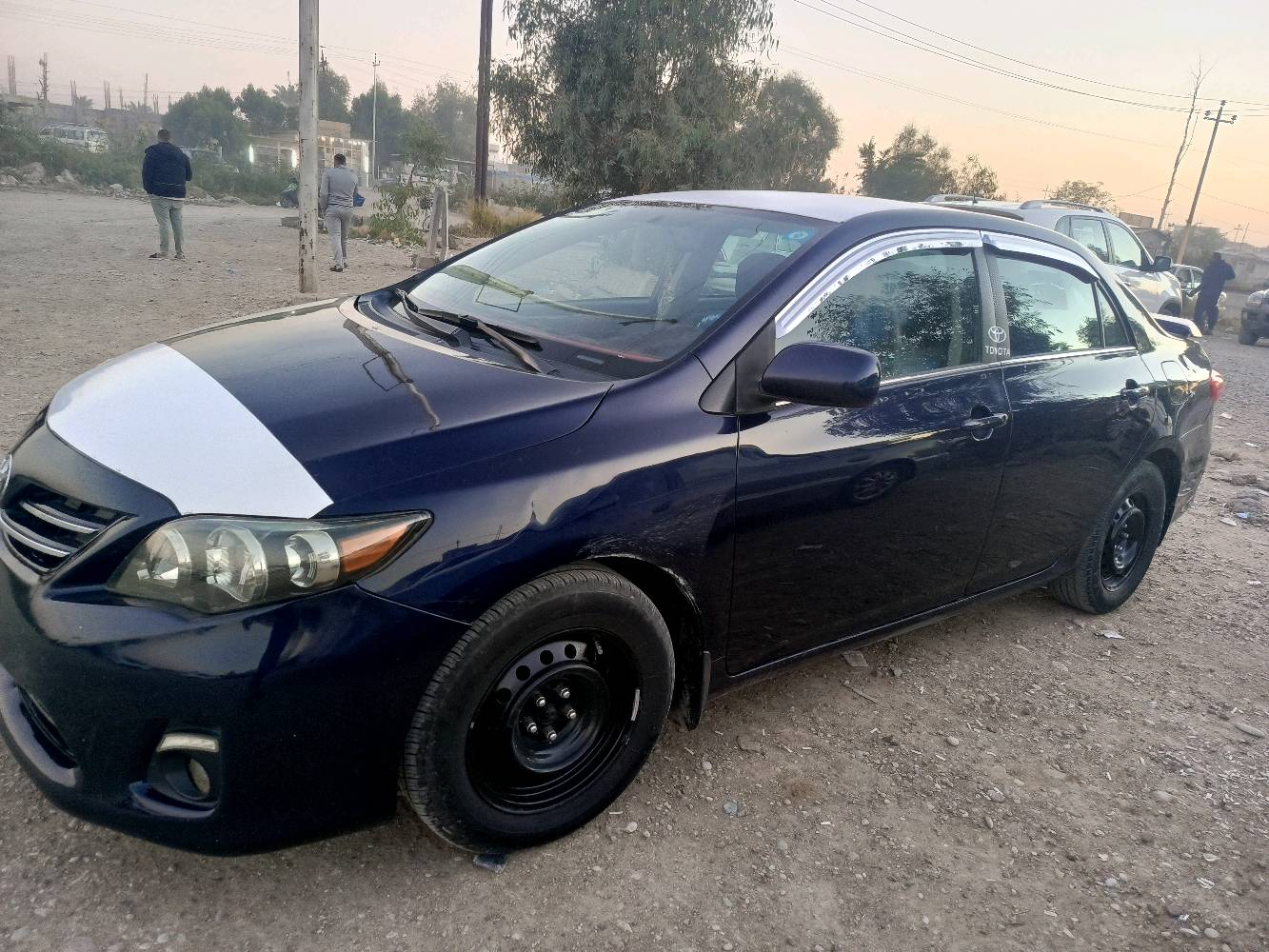 كورلا ١٣ وارد امريكي لون حبري بيها قطعة البنيد فقط رقم بغداد باسمي كير محرك كفالة باقي التفاصيل رقم الهاتف *********** مكان سيارة ديالى المقدادية السعر ١١٣وبيها مجال
